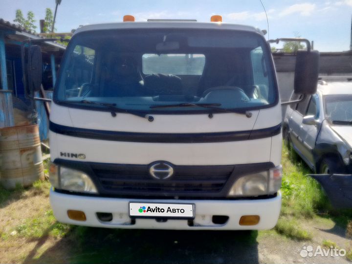 Hino 300 (Dutro), 2011