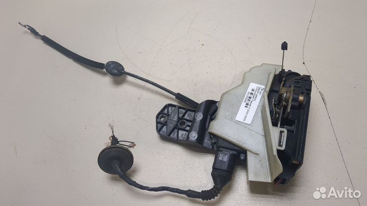 Замок двери левый задний Volkswagen Passat 5