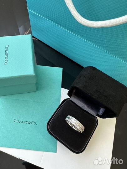 Tiffany кольцо T белое золото с бриллиантами