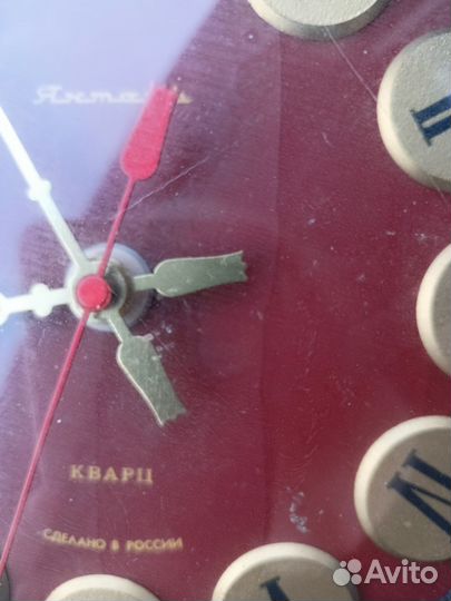 Часы настенные янтарь с подсвечниками