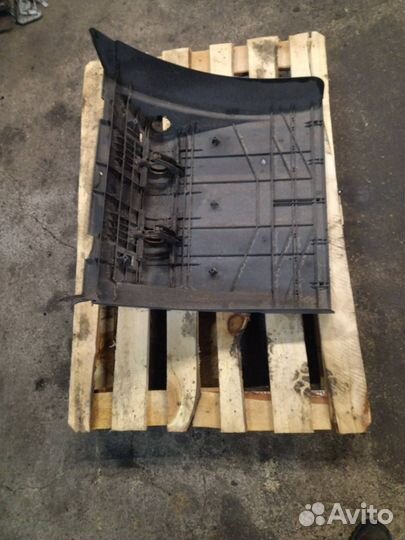 Подкрылок MAN TGX 2008 81664106599