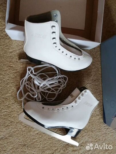 Коньки фигурные