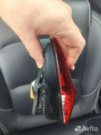 Фонарь задний на Volkswagen Jetta 7