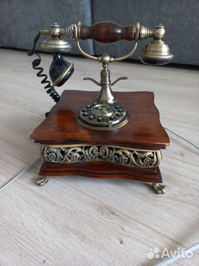 Ретро телефон (натуральное дерево, бронза)