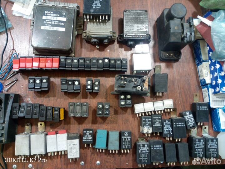 Кнопки и реле на Мерседес W123