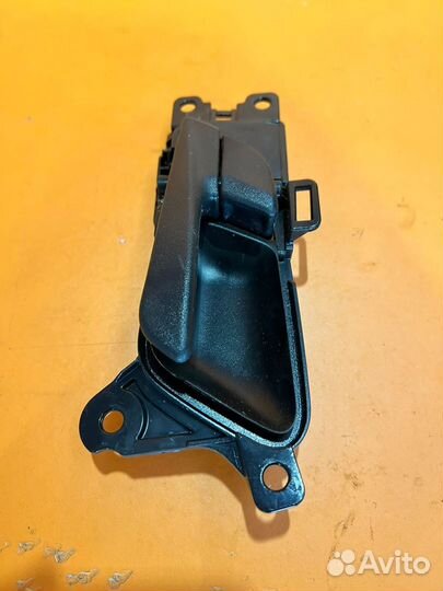 Ручка двери внутренняя левая на Hyundai Creta