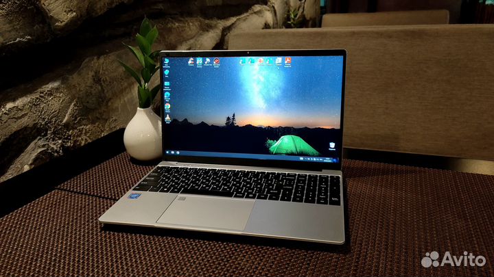 Ноутбук в пленках (16гб+SSD M2) IPS 15.6