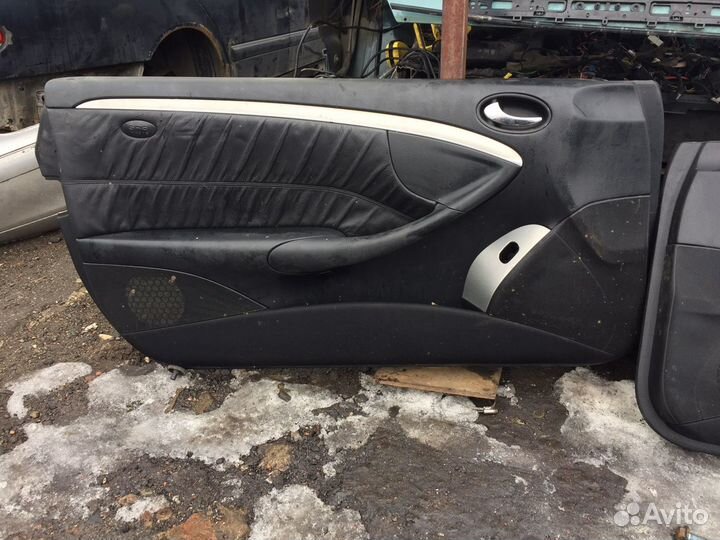 Карты передних дверей на мерседес CLK W209