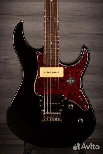 Yamaha Pacifica 311H BL Black