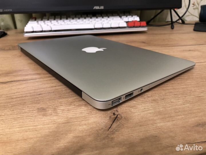 MacBook Air 11