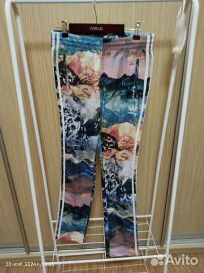 Спортивный костюм adidas женский