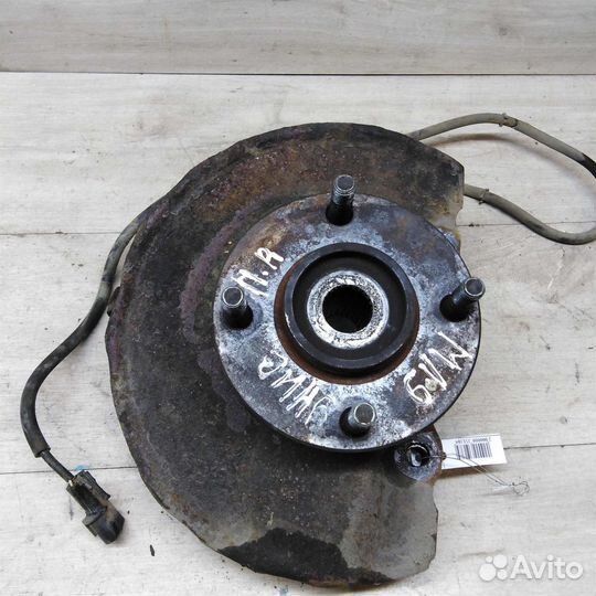 Кулак поворотный правый ступица Mitsubishi Lancer