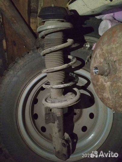 Стойка с пружиной suzuki sx 4