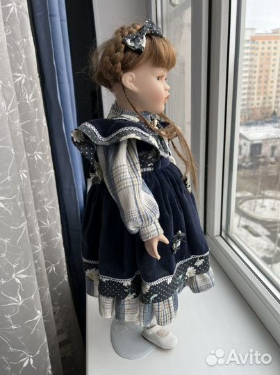 Кукла фарфоровая большая