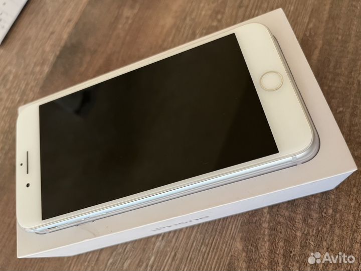 Телефон iPhone 8 plus