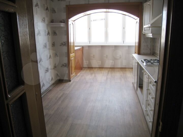 2-к. квартира, 76,8 м², 4/5 эт.