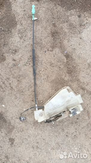 Замок двери задний левый Ford Mondeo 1.8 1998