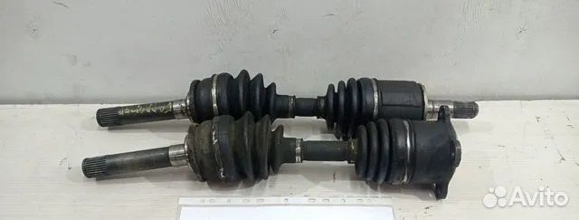 Полуось со шрусом 2.5д Hyundai Galloper 2, 2002г