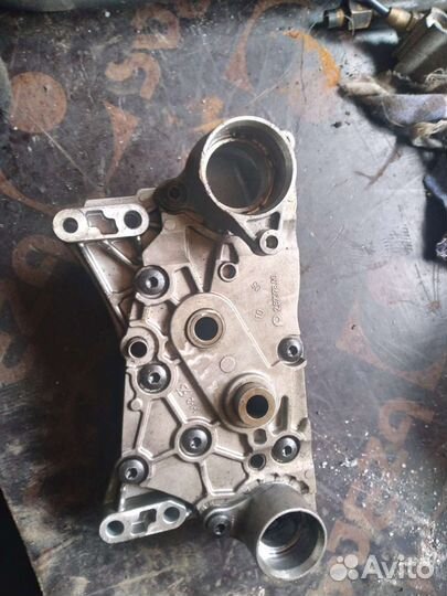 Насос масляный Volvo FM9