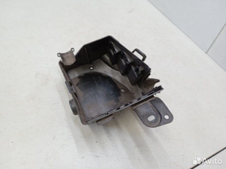 Корпус блока предохранителей Nissan Almera G15