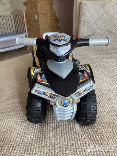 Машинка детская каталка