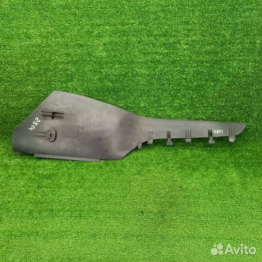 Накладка на торпедо (консоль) левая нижняя