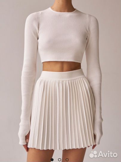 Белый топ Level44