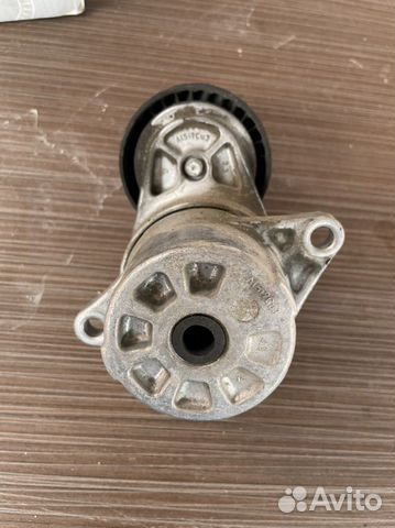 Ролик натяжителя Mercedes Vito W639 OM651 2.2 CDI