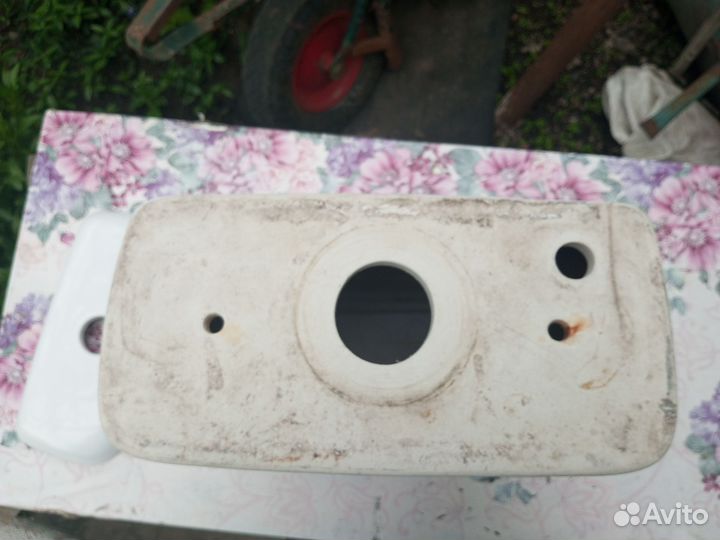 Бачок для унитаза бу