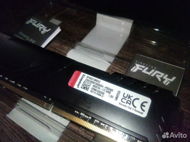 32GB\ 3600 мгц\ DDR4 Kingston HyperX fury Black