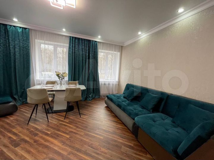 2-к. квартира, 65 м², 1/3 эт.