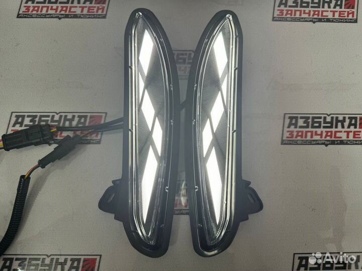 Туманки Toyota Venza 2020-2024 год