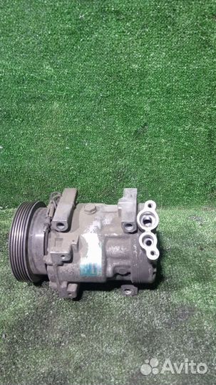Компрессор кондиционера Renault Logan