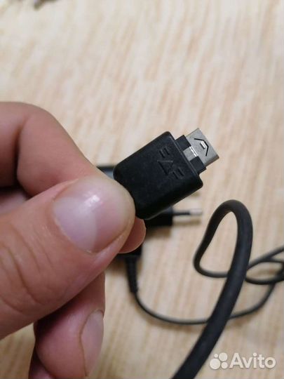 Зарядное устройство