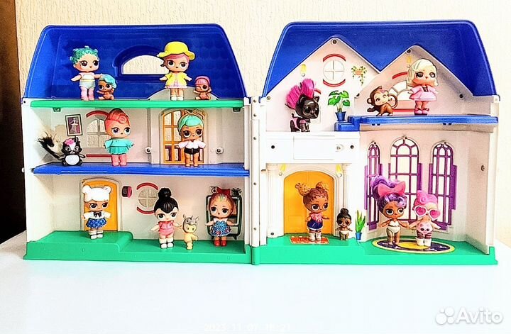 Стенд Дом для кукол Лол lol