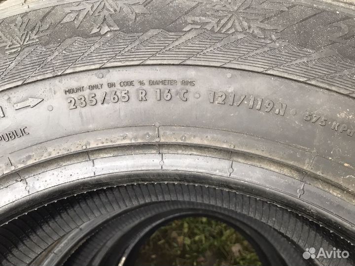 Continental VanContact Ice 235/65 R16C