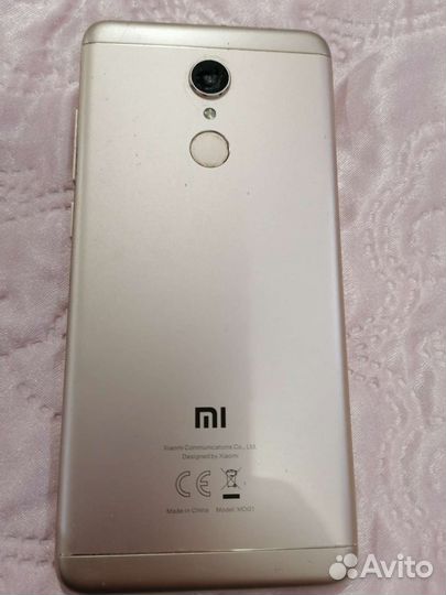 Телефон Xiaomi redmi 5 plus