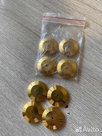 Поставки под шипы акустические