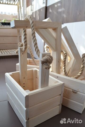 Кашпо для цветов деревянное