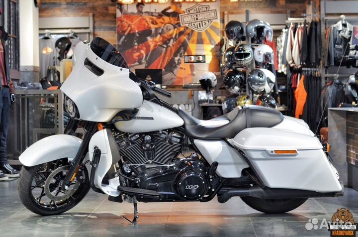 Harley-Davidson Street Glide Special