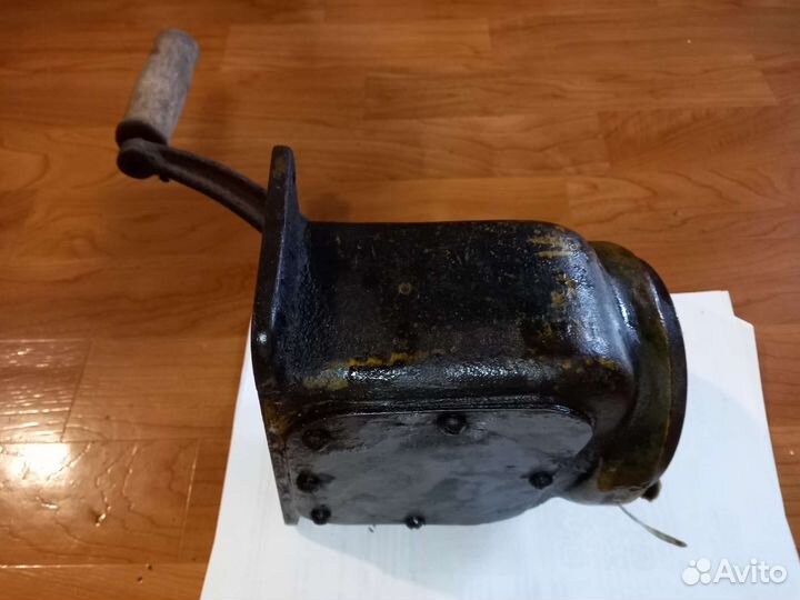 Сепаратор СССР для молока ручной Урал