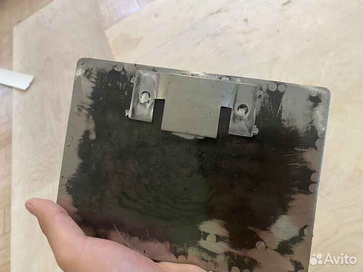 Картина из металла