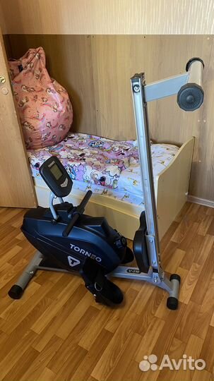 Гребной тренажер