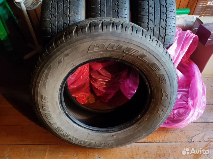 Bridgestone Dueler A/T 265/65 R17