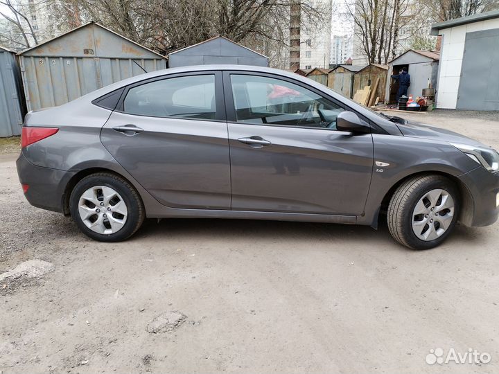 Hyundai Solaris 1.6 AT, 2015, 220 000 км