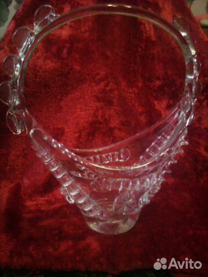 Хрустальная ваза
