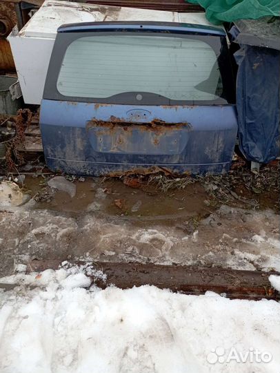 Стекло заднее ford