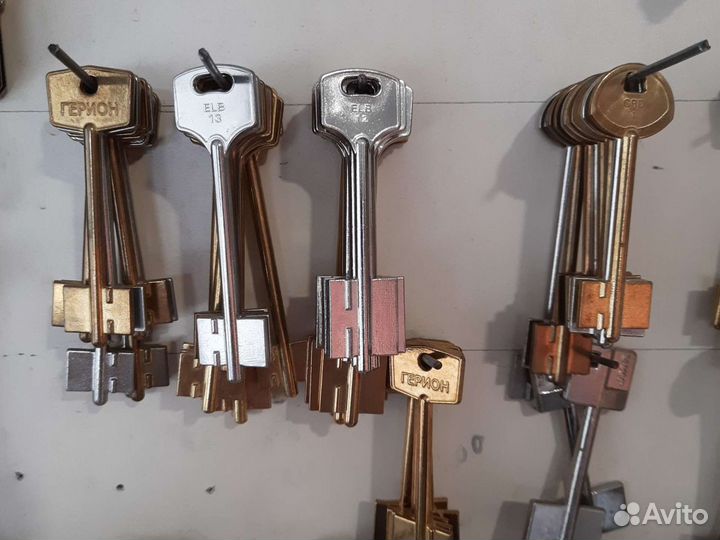 Срочное Изготовление ключей, корпуса от выкидные