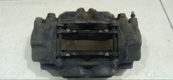 Суппорт передний правый Toyota Land Cruiser Prado