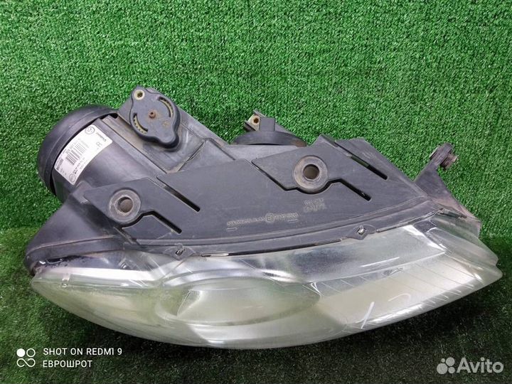 Фара правая Volkswagen Passat (B6) (2005-2010) Фо